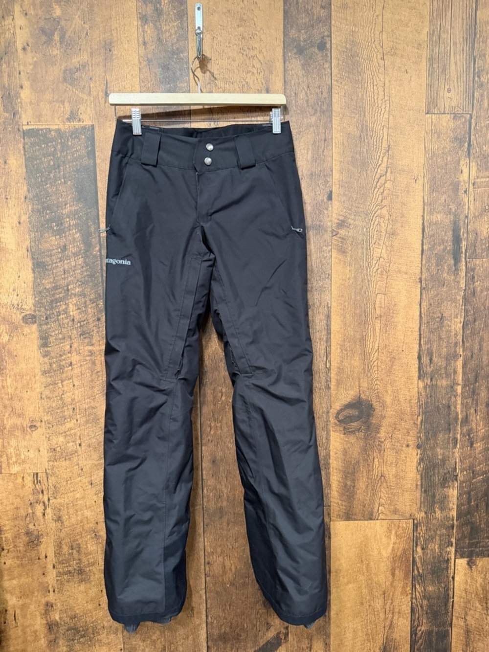 Patagonia women’s Black Waterproof Ski Pants XS